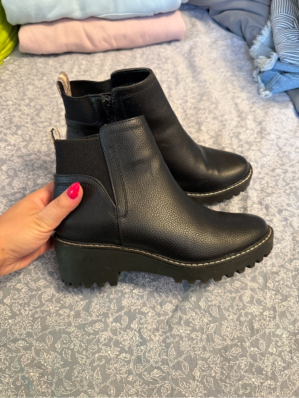 Women’s Black Chelsea Wedge Booties - Sleek Platform Ankle Boots